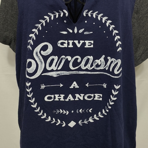 Torrid Graphic T-shirt - Size 3 - Picture 2 of 7